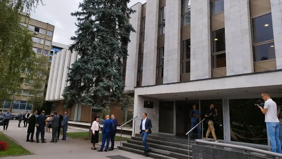 Poslanici danas o Deklaraciji o zatvaranju OHR-a